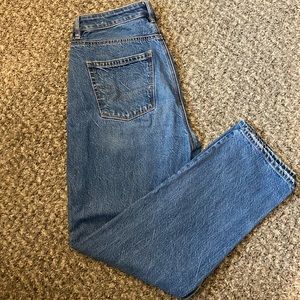 American Eagle Straight Mom Jeans